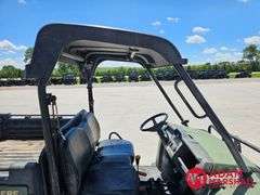 2017  John Deere  Gator XUV