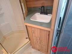 1998  Sundowner  4-Horse Trailer w/ Living Quarters  - 34FT