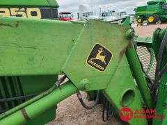 1984  John Deere  2950  Tractor w/Loader
