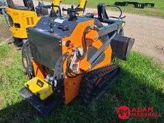 Unused 2024 Land Hero Mini Skid Steer Loader - Gasoline