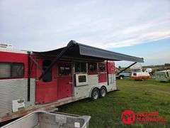 1998  Sundowner  4-Horse Trailer w/ Living Quarters  - 34FT