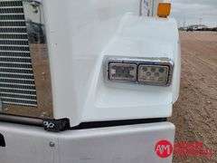2012  Kenworth  T800  Semi Truck