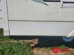 2002  Keystone  Cougar  5th Wheel Camper - 28FT