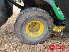 2009  John Deere  LA135  Lawn Mower w Bagger - 42IN
