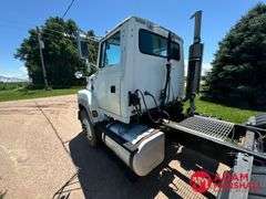 1995  Ford  LTA9000   Semi Truck - Diesel