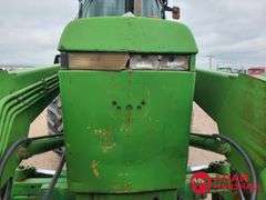 1984  John Deere  2950  Tractor w/Loader