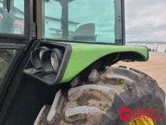 1984  John Deere  2950  Tractor w/Loader