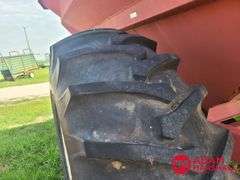 J&M  525  Grain Cart