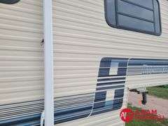 1993  NU-WA  Hitchhiker  Camper Trailer - 30FT