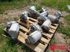 (7) Reinke  Pivot Center Drives