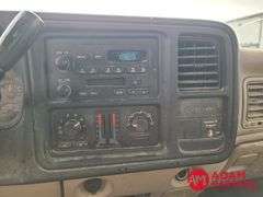 2005  Chevrolet  Silverado 2500  Pickup - Gasoline