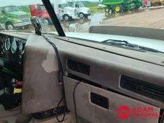 2004  International  9400t  Semi Truck
