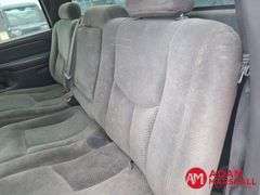 2004  Chevrolet  Silverado 3500  Pickup - Gasoline