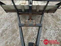 1999  Titan  Flatbed Trailer - 18FT