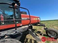 2005  Hesston  9240  Swather