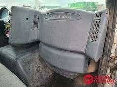 2005  International Harvester  8000  Semi Truck