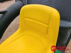 2009  John Deere  LA135  Lawn Mower w Bagger - 42IN