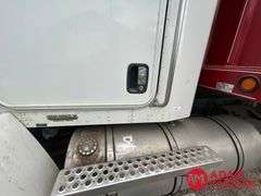 2008  Kenworth  T300  Straight Truck