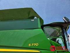 2018  John Deere  S770  Combine