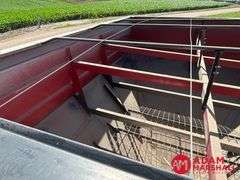 2011  J & M  875-18   Grain Cart