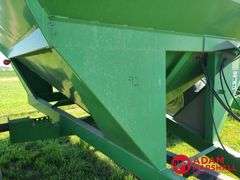 J&M  525  Grain Cart