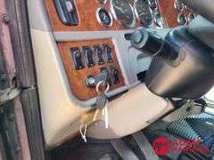 2006  Peterbilt  379  Semi Truck