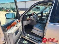 2006  Lincoln  Navigator  SUV - Gasoline