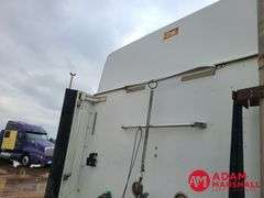 2004  International  9400t  Semi Truck