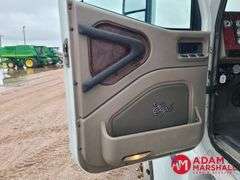 2004  International  9400t  Semi Truck