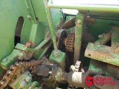 John Deere  Pull Type Silage Chopper