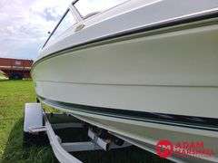 1992  Rinker  186 Captiva  V-Hull Boat - 18FT