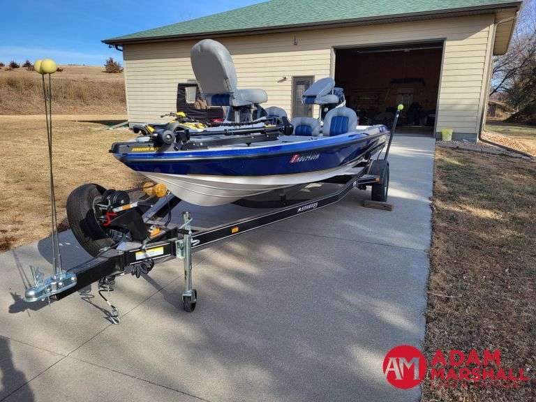 2010  Stratos  176XT  Boat w/ Trailer