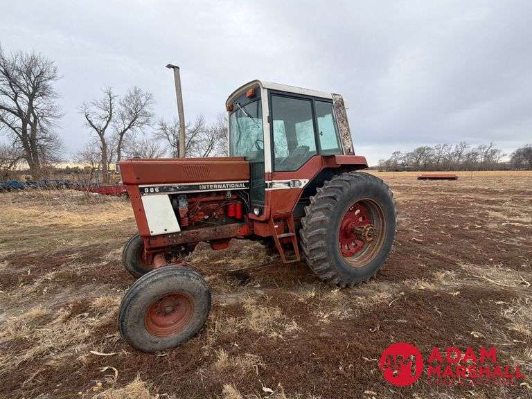 1978  International Harvester  986  Tractor - Turbo Diesel