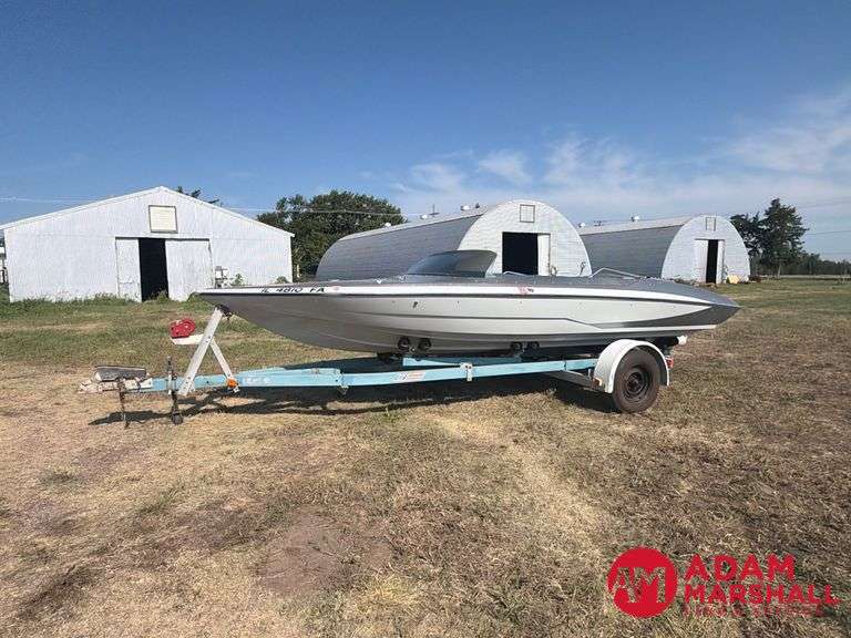 1977  Glastron Carlson   CVX-20 Deluxe   Sport Boat - 20FT