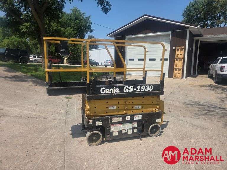Genie   GS-1930  Scissor Lift