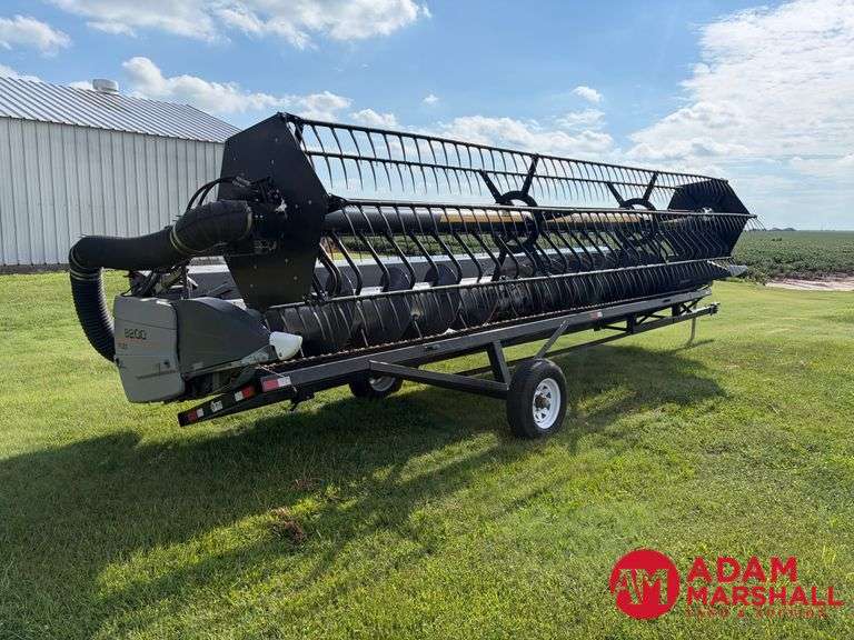 2008  AGCO  8200  FlexHead - 25FT