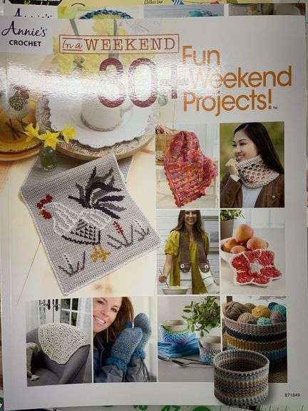 7 Annie’s Crochet Books and 2 Crochet Books