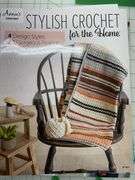 8 Annie’s Crochet Books