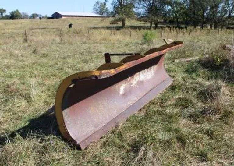 11’ snow blade w/quick attach plate - Marquette Auction Services