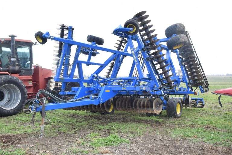 2017 Landoll 7431-33 VT Plus Vertical Tillage Tool