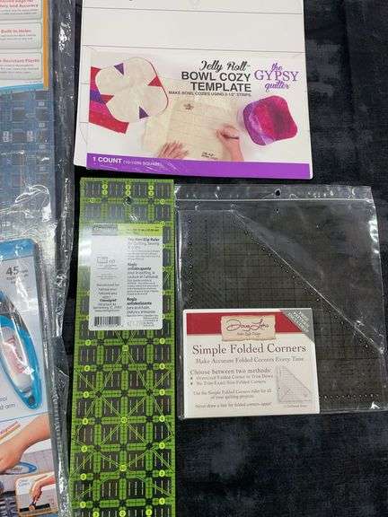 Omnigrip Cutting Rulers, Doug Jeko Cutting a ruler, True Cut Rotary Kit and Non Slip Pad