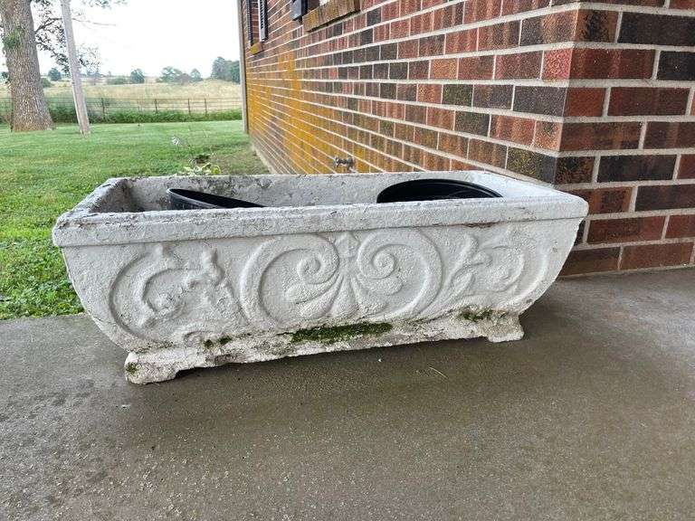 2 Planters