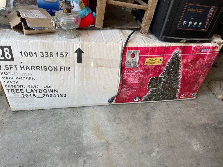 7.5ft Christmas tree
