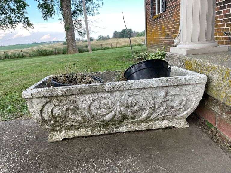 2 Planters