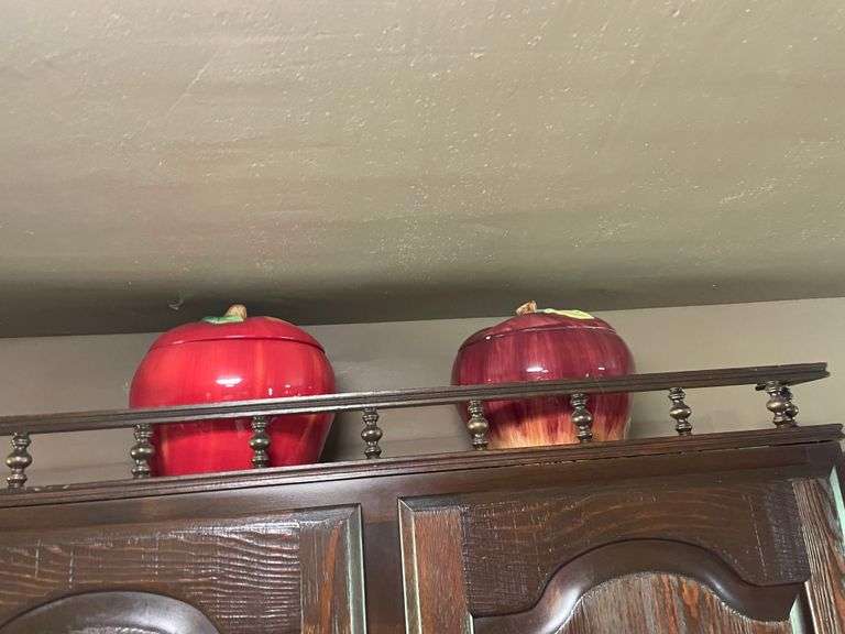 Ceramic Cookie Jar Apples