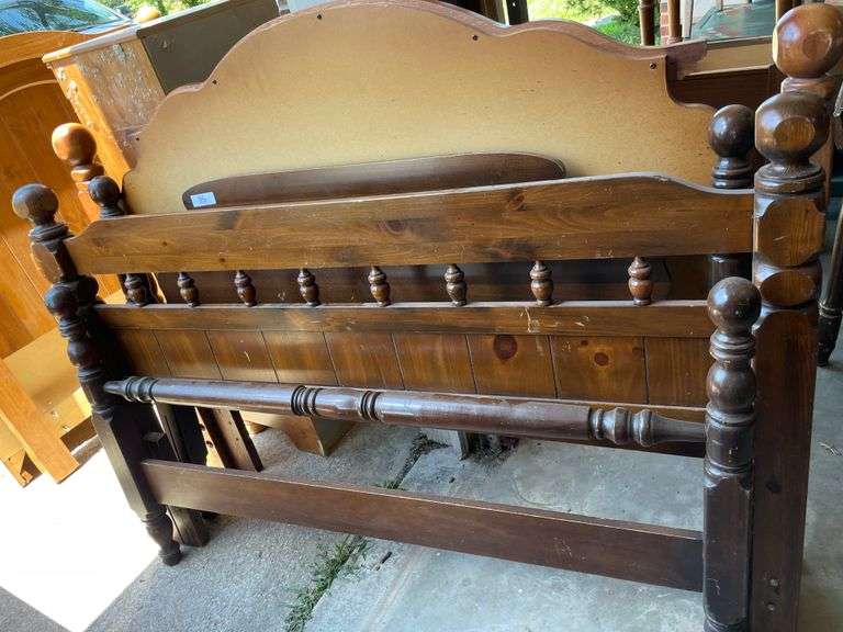 2 Full Size, 1 Queen Size Head Boards