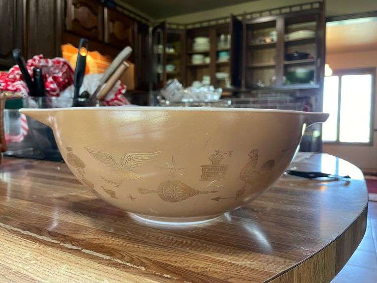 Pyrex Bowl