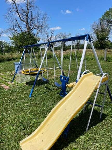 AGame Swing Set