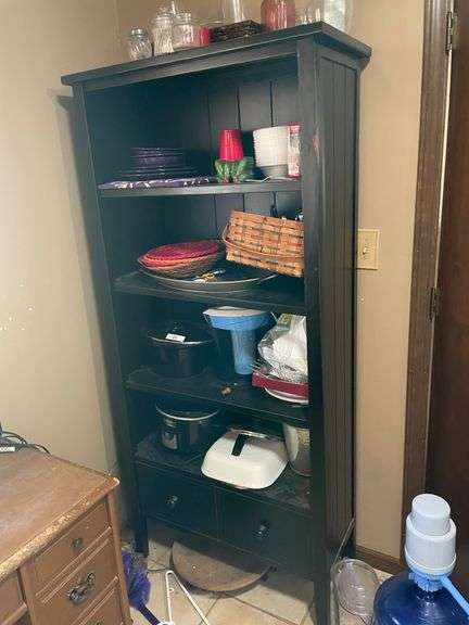 Contents Of Shelf