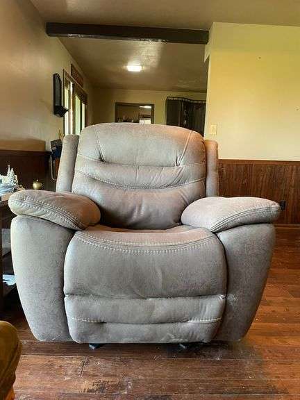 Large Electric Recliner
